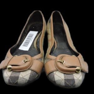 Burberry Flats Shoes